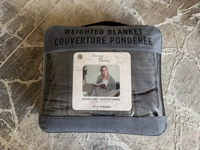 Weighted blanket/Couverture pondérée
