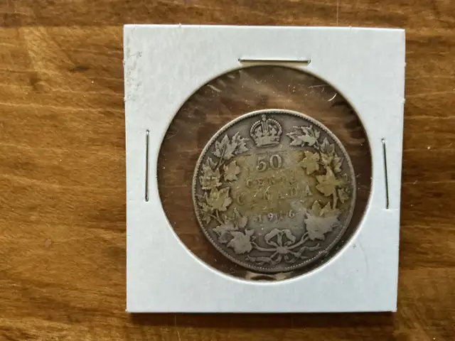 1916 CANADIAN 50 Cents Silver Coin !