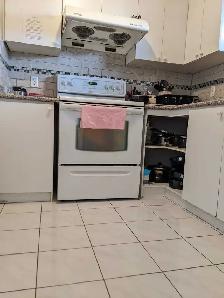 private Room available from July 1stin Scarborough - Photo 10
