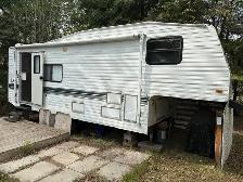 5th wheel trailer