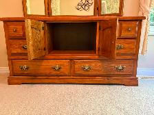 Dresser with Mirror - Photo 9