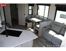 Cardinal 39qb bunkhouse - Photo 2