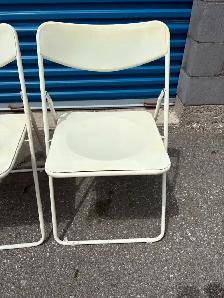 Four Folding Chairs - Photo 5