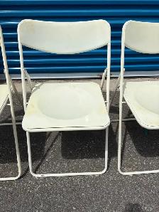 Four Folding Chairs - Photo 7