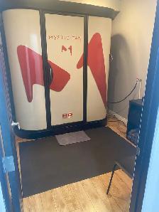 Automated Spray Tan Booth