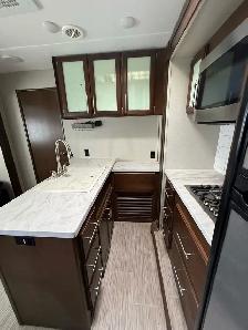 2018 Forest River Fury 3110 - Photo 6