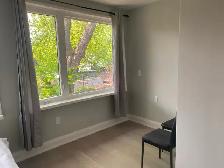 Renovated furnished Bachelor Unit at Roncesvalles Village - Photo 3