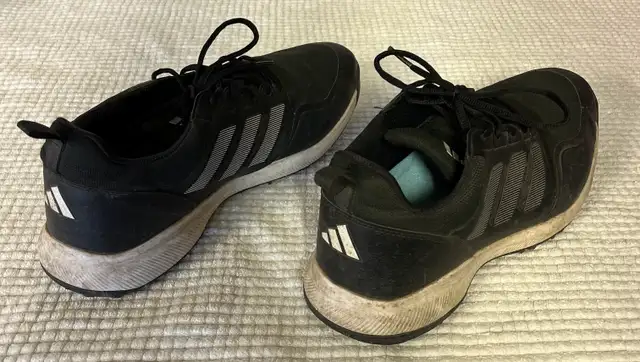 Golf shoes