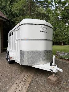 Horse Trailer Morgan Built Bravo 2 H Bumper Pull Immaculate