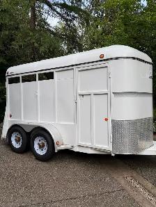 Horse Trailer Morgan Built Bravo 2 H Bumper Pull Immaculate - Photo 2