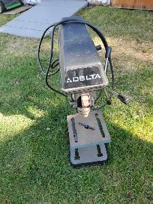 LIGHTLY USED DELTA DIRECT DRIVE DRILL PRESS