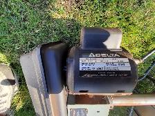 LIGHTLY USED DELTA DIRECT DRIVE DRILL PRESS - Photo 4
