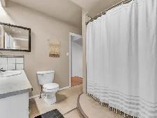 Redcliff - Photo 5