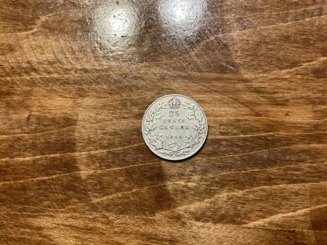 1910 CANADIAN 25 Cents Silver Coin !