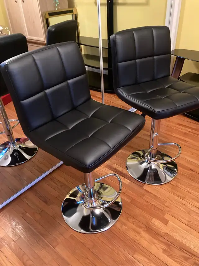 banc de comptoir $100.00 chaque