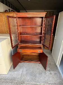 Free delivery Wooden antique China Cabinet with Glass Doors - Photo 9