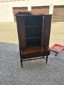 Free delivery Antique Wooden Display Cabinet with Glass Door - Photo 6