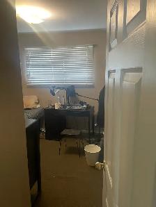 duplex main  floor  5bedroom rent - Photo 6