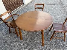 Free delivery used Round Drop Leaf Dining Table and 3 Chairs - Photo 2