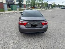 2017 Toyota Camry SE - Photo 3