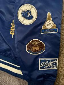 Los Angeles Dodgers - Photo 6