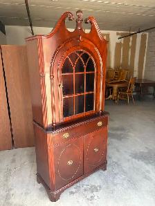 Free delivery used Wooden Display Cabinet with Glass Door