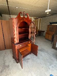 Free delivery used Wooden Display Cabinet with Glass Door - Photo 10