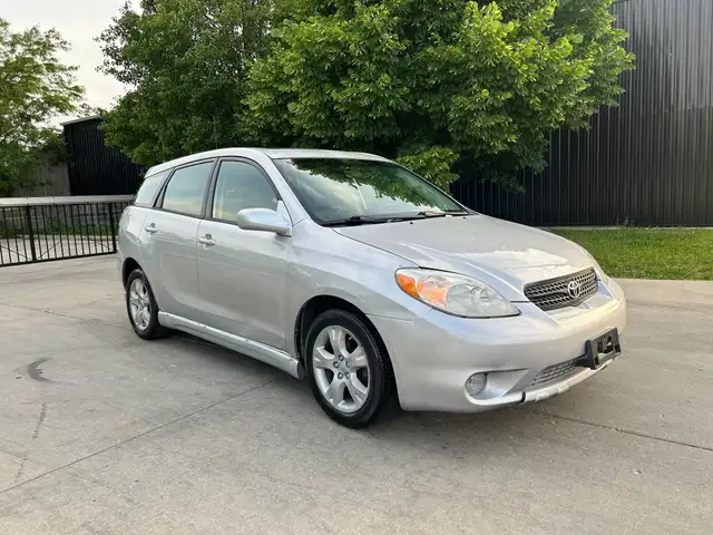 2005 Toyota matrix $1000 FCFS
