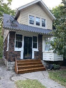 One Bedroom, Main Floor Unit in Old South, $1550 Monthly - Photo 2