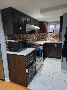 One bedroom available in basement - Photo 6