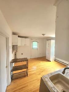 4 1/2 Duplex 2e étage électroménagers - Photo 6