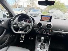 2018 Audi S3 Sedan 2.0TFSI quattro Technik S TRONIC/NAVI/ROOF/LE - Photo 9