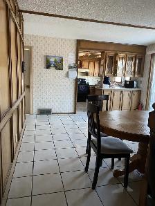 2nd floor-5 minWalk to Whitehorn Ctrain&Walmart Logistics&Airpot - Photo 8