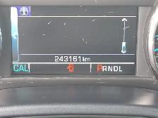 2018 Chevrolet Silverado 1500 LTZ CREW CAB 4x4, 5.3L, V8, 1-Owne - Photo 3