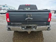 2018 Chevrolet Silverado 1500 LTZ CREW CAB 4x4, 5.3L, V8, 1-Owne - Photo 5