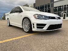 2017 Volkswagen Golf R - Photo 4