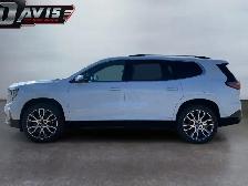 2026 GMC Acadia - Photo 9