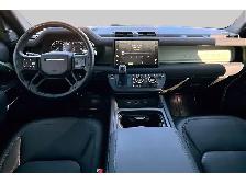 2023 Land Rover Defender AWD | LEATHER | NAV | PANORAMIC SUNROOF - Photo 4