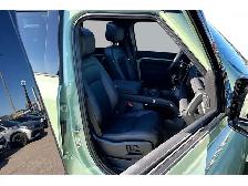 2023 Land Rover Defender AWD | LEATHER | NAV | PANORAMIC SUNROOF - Photo 18
