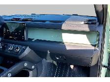 2023 Land Rover Defender AWD | LEATHER | NAV | PANORAMIC SUNROOF - Photo 19
