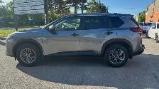 2024 Nissan Rogue AWD S-AWD-LOW MILEAGE-BLIND SPOT MONITOR-SPOIL - Photo 8