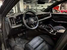 2025 Porsche Cayenne Turbo GT | Carbon Roof | Full Vehicle PPF - Photo 5