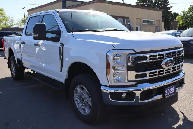 2025 Ford SUPER DUTY F-250 SRW XLT