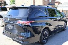2025 Toyota Sienna XSE - Photo 4
