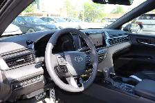 2026 Toyota Camry SE Hybrid - Photo 11