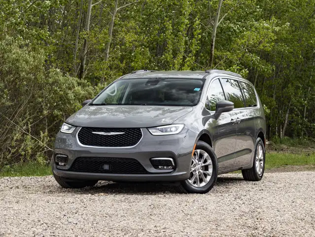 2022 Chrysler Pacifica Touring L