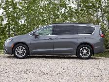 2022 Chrysler Pacifica Touring L - Photo 5