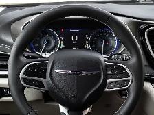 2022 Chrysler Pacifica Touring L - Photo 16