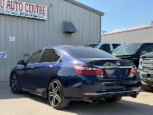 2017 Honda Accord 4dr V6 Auto EX-L - Photo 2