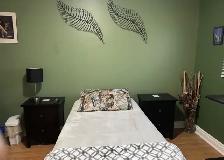 Room Available Immediately 5 Mins to Darlington OPG Plant - Photo 2